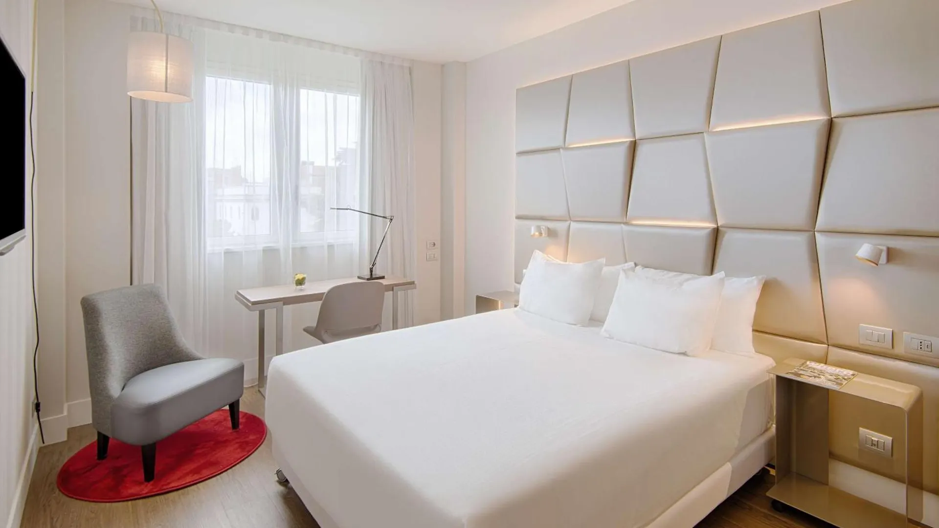 Отель Nh Collection Roma Centro  Рим