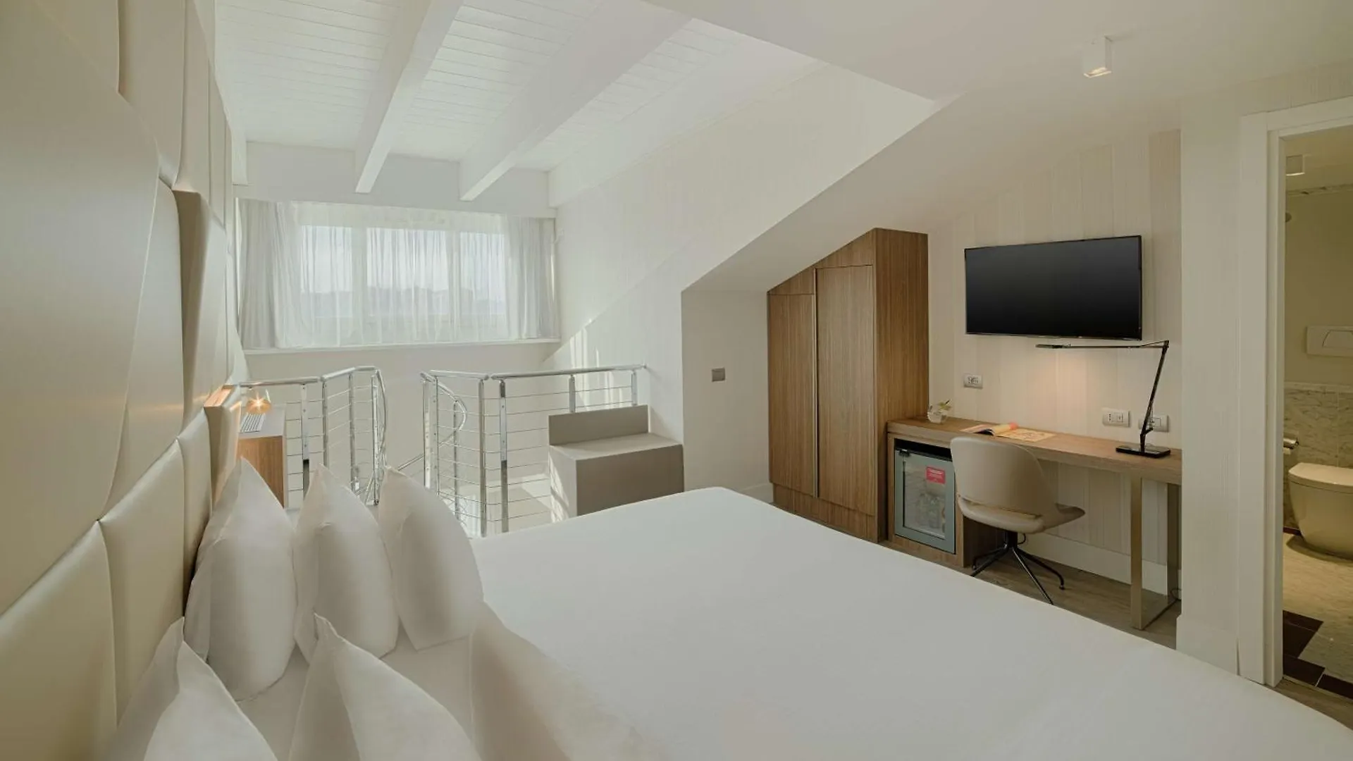 ****  Отель Nh Collection Roma Centro Италия