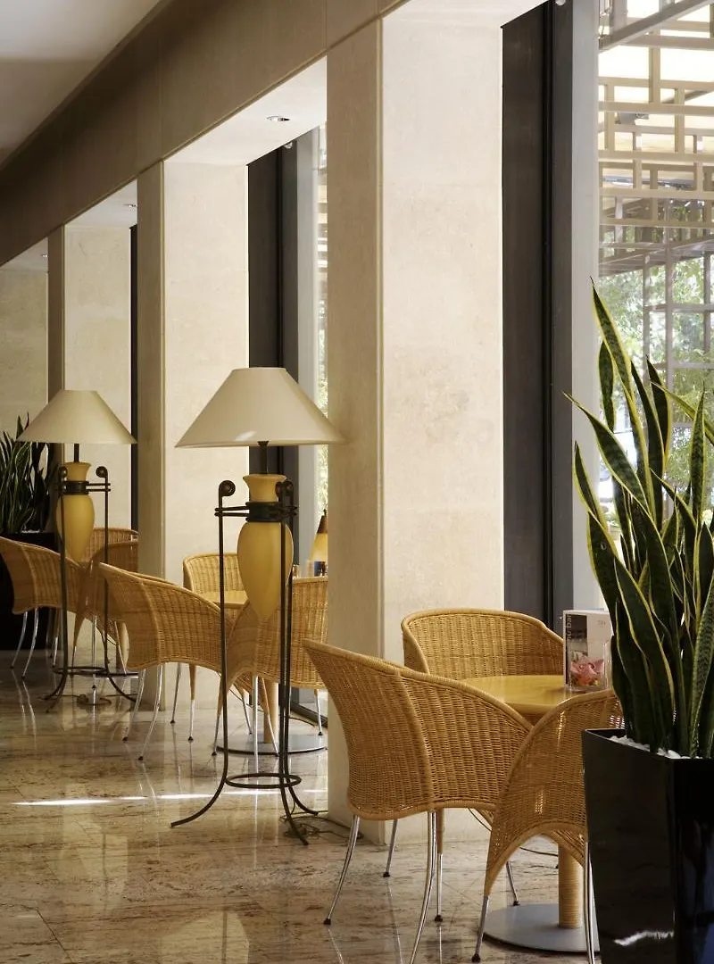 Отель Nh Collection Roma Centro 4*, Рим